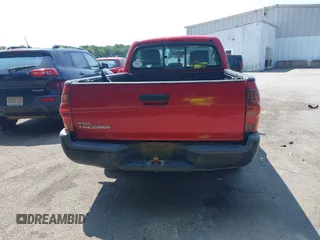 2013 Toyota Tacoma z VIN 5TFNX4CN8DX027668, wystawiony jako IAAI lot #42405111 z przebiegiem 193 453 mil mil oraz . Historia ofert i sprzedaży dostępna na DreamBid. Obrazek 16.