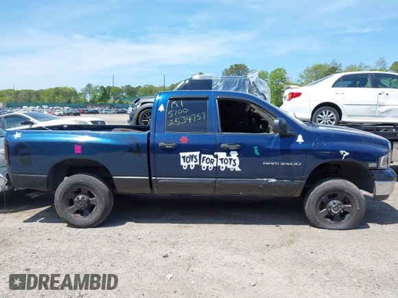 2005 Dodge 2500 SLT z VIN 3D7KS28D65G771187, wystawiony jako IAAI lot #42235215 z przebiegiem Nie podano mil oraz . Historia ofert i sprzedaży dostępna na DreamBid. Obrazek 13.