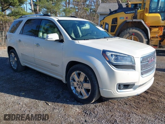 2015 GMC Acadia Denali with VIN 1GKKVTKD1FJ122367, listed as a IAAI auction lot 41850329 with 82,612 mi miles. Bid and sale history available at carsss.com. Image 1.