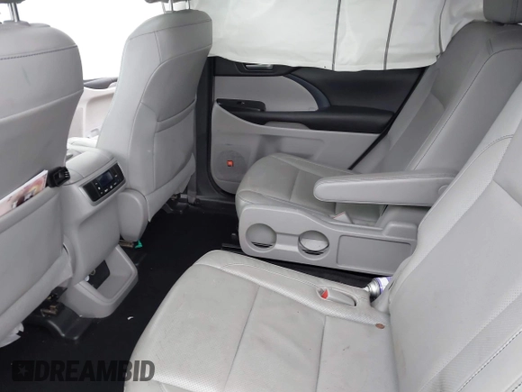 2016 Toyota Highlander Limited with VIN 5TDDKRFH0GS236412, listed as a IAAI auction lot 41067768 with 108,015 mi miles and . Bid and sale history available at DreamBid. Image 8.