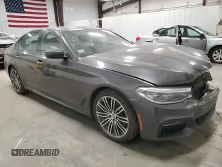 2018 BMW 5 Series 540i xDrive z VIN WBAJE7C57JWC56107, wystawiony jako Copart lot #41665445 z przebiegiem 77 275 mil mil oraz Szkoda całkowita • Salvage title. Historia ofert i sprzedaży dostępna na DreamBid. Obrazek 4.