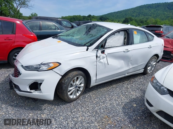 2020 Ford Fusion SE z VIN 3FA6P0LU2LR219671, wystawiony jako IAAI lot #41996821 z przebiegiem Nie podano mil oraz . Historia ofert i sprzedaży dostępna na DreamBid. Obrazek 2.