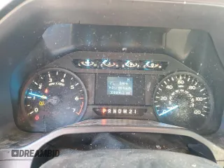 2016 Ford F-150 XLT with VIN 1FTFX1EF7GFB29286, listed as a Copart auction lot 86624814 with 330,094 mi miles and Salvage title. Bid and sale history available at DreamBid. Image 9.