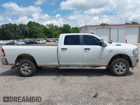 2024 Ram 2500 Big Horn с VIN 3C6UR5JL3RG337694, выставлен на аукционе IAAI как лот 42746220 с пробегом 70 227 миль миль и . История ставок и продаж доступна на DreamBid. Изображение 14.