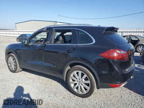 2013 Porsche Cayenne Diesel с VIN WP1AF2A2XDLA21133, выставлен на аукционе Copart как лот 46412045 с пробегом 138 047 миль миль и Списание • Salvage title. История ставок и продаж доступна на DreamBid. Изображение 2.