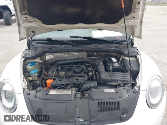 2012 Volkswagen Beetle Turbo with VIN 3VWVA7AT3CM650301, listed as a IAAI auction lot 41525503 with Not Provided miles and . Bid and sale history available at DreamBid. Image 10.