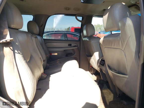 2003 Chevrolet Tahoe LT with VIN 1GNEC13Z73R131088, listed as a Copart auction lot 42475545 with 308,576 mi miles and Non Repairable. Bid and sale history available at carsss.com. Image 11.