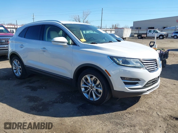 2015 Lincoln MKC z VIN 5LMCJ1A94FUJ13781, wystawiony jako IAAI lot #41761324 z przebiegiem 139 196 mil mil oraz . Historia ofert i sprzedaży dostępna na DreamBid. Obrazek 1.