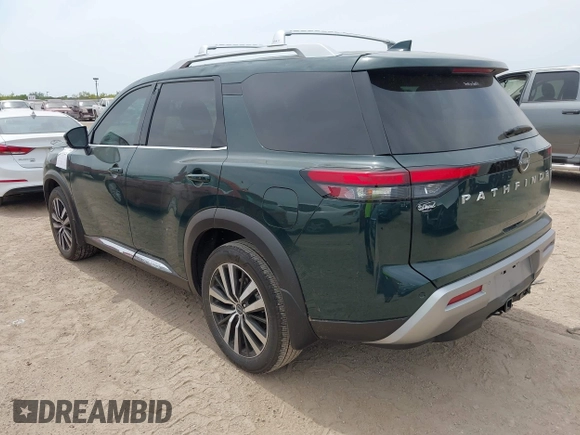 2023 Nissan Pathfinder Platinum z VIN 5N1DR3DH7PC275524, wystawiony jako IAAI lot #42061025 z przebiegiem 22 670 mil mil oraz . Historia ofert i sprzedaży dostępna na DreamBid. Obrazek 3.