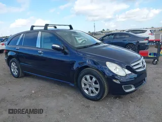 2006 Mercedes-Benz R-Class 3.5L with VIN 4JGCB65E16A026362, listed as a IAAI auction lot 41566013 with 110,626 mi miles. Bid and sale history available at carsss.com. Image 6.