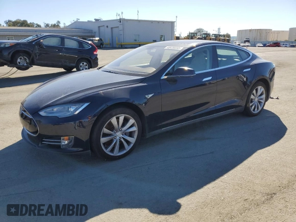 2014 Tesla Model S 60 with VIN 5YJSA1H13EFP37887, listed as a Copart auction lot 48438555 with Not provided miles and Clean title. Bid and sale history available at DreamBid. Image 1.