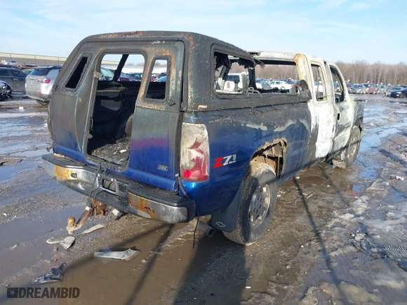 2003 Chevrolet Silverado 1500 LS with VIN 2GCEK19T331206067, listed as a IAAI auction lot 41629974 with 1 mi miles. Bid and sale history available at carsss.com. Image 4.