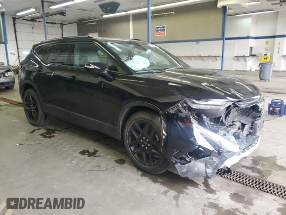 2022 Chevrolet Blazer LT with VIN 3GNKBJRS7NS232468, listed as a Copart auction lot 50921425 with 30,367 mi miles and Salvage title. Bid and sale history available at DreamBid. Image 4.