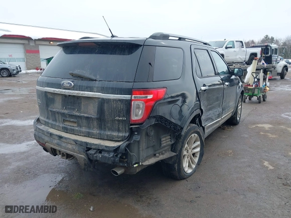 2014 Ford Explorer XLT with VIN 1FM5K8D85EGA00634, listed as a IAAI auction lot 41625396 with 190,926 mi miles. Bid and sale history available at carsss.com. Image 4.