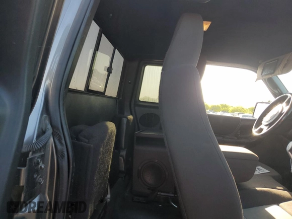 2004 Ford Ranger XL Fleet with VIN 1FTZR45E04PB59106, listed as a Copart auction lot 52477525 with 330,703 mi miles and Salvage title. Bid and sale history available at DreamBid. Image 11.