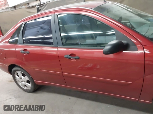 2003 Ford Focus SE z VIN 1FAFP34Z83W231672, wystawiony jako IAAI lot #42322702 z przebiegiem 173 625 mil mil oraz . Historia ofert i sprzedaży dostępna na DreamBid. Obrazek 13.