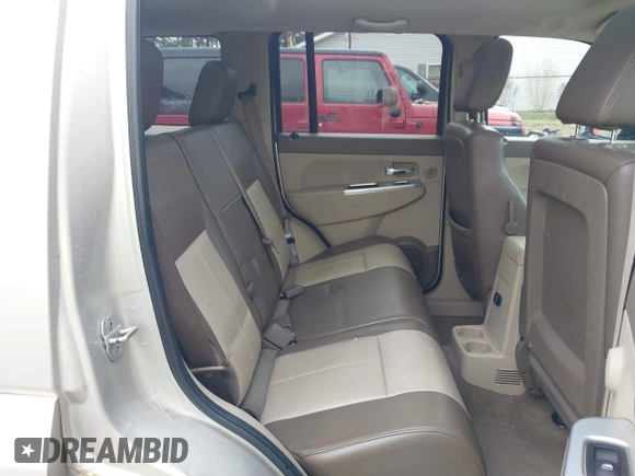 2008 Jeep Liberty Limited with VIN 1J8GN58K38W172334, listed as a IAAI auction lot 40914236 with 177,054 mi miles and . Bid and sale history available at carsss.com. Image 8.