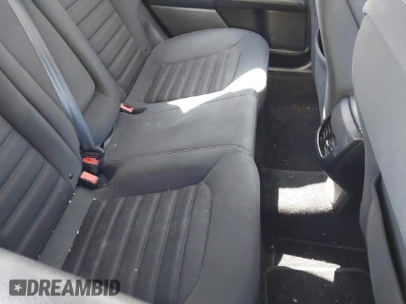 2019 Ford Fusion SE with VIN 3FA6P0HD3KR230962, listed as a IAAI auction lot 42053949 with 89,598 mi miles. Bid and sale history available at carsss.com. Image 8.