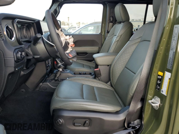 2024 Jeep Wrangler High Altitude z VIN 1C4RJXU68RW152890, wystawiony jako Copart lot #86656484 z przebiegiem 984 mil mil oraz Szkoda całkowita • Salvage title. Historia ofert i sprzedaży dostępna na DreamBid. Obrazek 7.