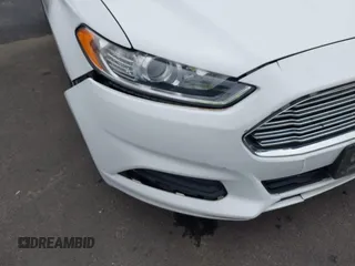 2013 Ford Fusion SE with VIN 3FA6P0HR9DR271840, listed as a IAAI auction lot 41777825 with 61,266 mi miles. Bid and sale history available at carsss.com. Image 18.