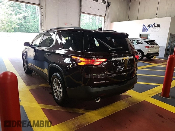 2022 Chevrolet Traverse LT Cloth z VIN 1GNEVGKW2NJ154512, wystawiony jako IAAI lot #42569716 z przebiegiem 84 735 mil mil oraz . Historia ofert i sprzedaży dostępna na DreamBid. Obrazek 20.