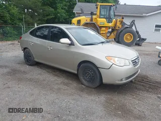 2008 Hyundai Elantra GLS z VIN KMHDU46D38U523553, wystawiony jako IAAI lot #42469936 z przebiegiem 132 449 mil mil oraz . Historia ofert i sprzedaży dostępna na DreamBid. Obrazek 1.