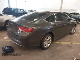2015 Chrysler 200 Limited z VIN 1C3CCCAB5FN671783, wystawiony jako IAAI lot #41587636 z przebiegiem 95 968 mil mil oraz . Historia ofert i sprzedaży dostępna na DreamBid. Obrazek 4.