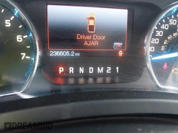 2012 Ford F-150 XL with VIN 1FTFW1CT2CFA43454, listed as a IAAI auction lot 41902293 with 236,605 mi miles. Bid and sale history available at carsss.com. Image 15.