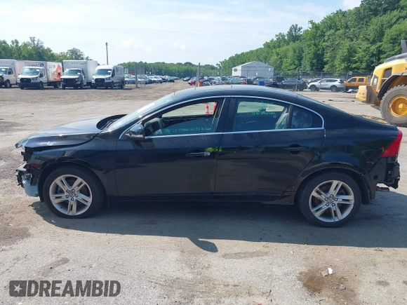 2015 Volvo S60 T5 Drive-E Premier with VIN YV140MFK6F1346875, listed as a IAAI auction lot 42004365 with 98,574 mi miles and . Bid and sale history available at DreamBid. Image 15.
