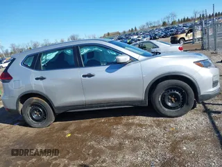 2019 Nissan Rogue SV with VIN KNMAT2MV9KP528451, listed as a IAAI auction lot 41680976 with 117,235 mi miles. Bid and sale history available at carsss.com. Image 14.