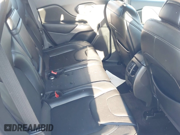 2019 Jeep Cherokee Latitude Plus с VIN 1C4PJMLX0KD123482, выставлен на аукционе IAAI как лот 41824300 с пробегом 71 119 миль миль и . История ставок и продаж доступна на DreamBid. Изображение 8.