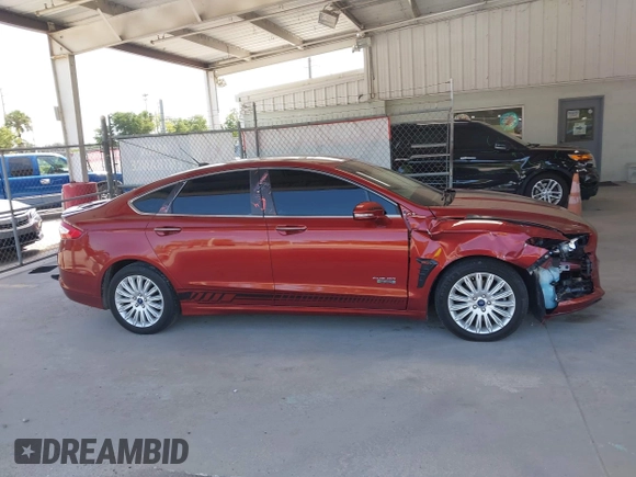 2014 Ford Fusion Titanium с VIN 3FA6P0SU3ER126548, выставлен на аукционе IAAI как лот 42634957 с пробегом 111 580 миль миль и . История ставок и продаж доступна на DreamBid. Изображение 13.