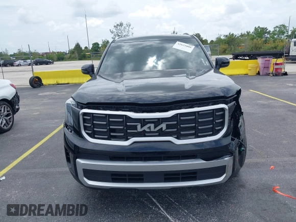 2025 Kia Telluride S with VIN 5XYP6DGC8SG590319, listed as a IAAI auction lot 42625086 with 14,392 mi miles and . Bid and sale history available at DreamBid. Image 12.