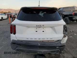 2022 Kia Sorento LX with VIN 5XYRG4LC8NG077202, listed as a Copart auction lot 86316184 with 94,465 mi miles and Salvage Title. Bid and sale history available at carsss.com. Image 6.