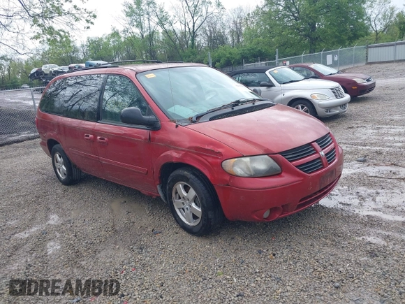 2005 Dodge Caravan SXT with VIN 2D4GP44L35R127086, listed as a IAAI auction lot 42135667 with 78,262 mi miles and . Bid and sale history available at carsss.com. Image 1.