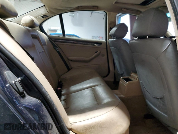 2002 BMW 3 Series 325i with VIN WBAET37442NH00844, listed as a Copart auction lot 85558094 with 247,634 mi miles and Salvage Title. Bid and sale history available at carsss.com. Image 10.