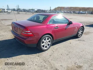 1999 Mercedes-Benz SLK 230/320 with VIN WDBKK47F5XF112125, listed as a IAAI auction lot 42207615 with 93,962 mi miles and . Bid and sale history available at DreamBid. Image 4.