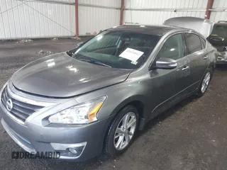 2015 Nissan Altima 2.5 S with VIN 1N4AL3AP8FC269224, listed as a IAAI auction lot 42021842 with 211,816 mi miles and . Bid and sale history available at carsss.com. Image 2.