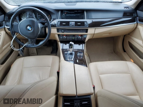 2014 BMW 5 Series 535i xDrive z VIN WBA5B3C56ED293067, wystawiony jako Copart lot #61443525 z przebiegiem 198 552 mil mil oraz Czysty tytuł • Clean title. Historia ofert i sprzedaży dostępna na DreamBid. Obrazek 8.