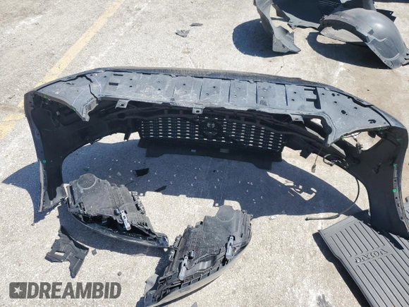 2018 Volvo XC60 R-Design z VIN YV4A22RM3J1076126, wystawiony jako Copart lot #57165365 z przebiegiem 110 865 mil mil oraz Szkoda całkowita • Salvage title. Historia ofert i sprzedaży dostępna na DreamBid. Obrazek 12.