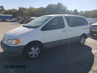 2002 Toyota Sienna LE with VIN 4T3ZF13C22U465170, listed as a Copart auction lot 76561124 with 218,314 mi miles and Clean Title. Bid and sale history available at carsss.com. Image 1.