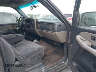 2002 Chevrolet Tahoe LS with VIN 1GNEC13V22R226380, listed as a IAAI auction lot 41261772 with 311,749 mi miles. Bid and sale history available at carsss.com. Image 5.