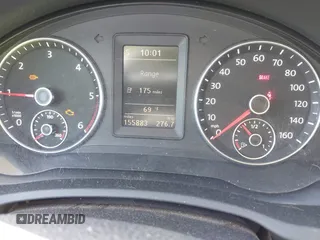 2010 Volkswagen Jetta TDI with VIN 3VWRL7AJ8AM039834, listed as a IAAI auction lot 42029281 with 155,883 mi miles and . Bid and sale history available at DreamBid. Image 7.