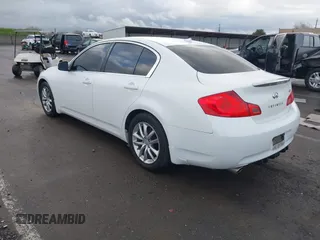2009 Infiniti G37 Journey with VIN JNKCV61E09M305045, listed as a IAAI auction lot 41765352 with 174,390 mi miles and . Bid and sale history available at carsss.com. Image 3.