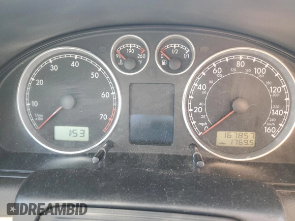 2003 Volkswagen Passat GLX z VIN WVWYH63B23E326238, wystawiony jako Copart lot #70220704 z przebiegiem 167 857 mil mil oraz Szkoda całkowita • Salvage title. Historia ofert i sprzedaży dostępna na DreamBid. Obrazek 9.