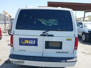 2000 Chevrolet Astro z VIN 1GNDM19W5YB202648, wystawiony jako IAAI lot #42272323 z przebiegiem Nie podano mil oraz . Historia ofert i sprzedaży dostępna na DreamBid. Obrazek 16.