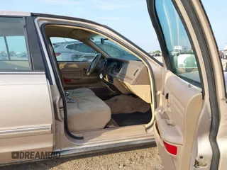 1997 Ford Crown Victoria LX с VIN 2FALP74W1VX194522, выставлен на аукционе IAAI как лот 42378930 с пробегом 113 521 миль миль и . История ставок и продаж доступна на DreamBid. Изображение 5.
