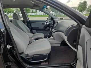 2009 Hyundai Elantra SE with VIN KMHDU46DX9U815198, listed as a Copart auction lot 61820665 with 92,543 mi miles and Clean title. Bid and sale history available at DreamBid. Image 5.
