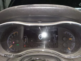 2014 Jeep Grand Cherokee Limited with VIN 1C4RJFBT1EC156536, listed as a IAAI auction lot 41053655 with 204,008 mi miles and . Bid and sale history available at DreamBid. Image 7.