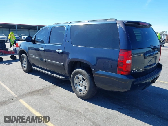 2008 Chevrolet Suburban LTZ with VIN 1GNFK163X8R111651, listed as a IAAI auction lot 41673888 with 239,876 mi miles. Bid and sale history available at carsss.com. Image 3.